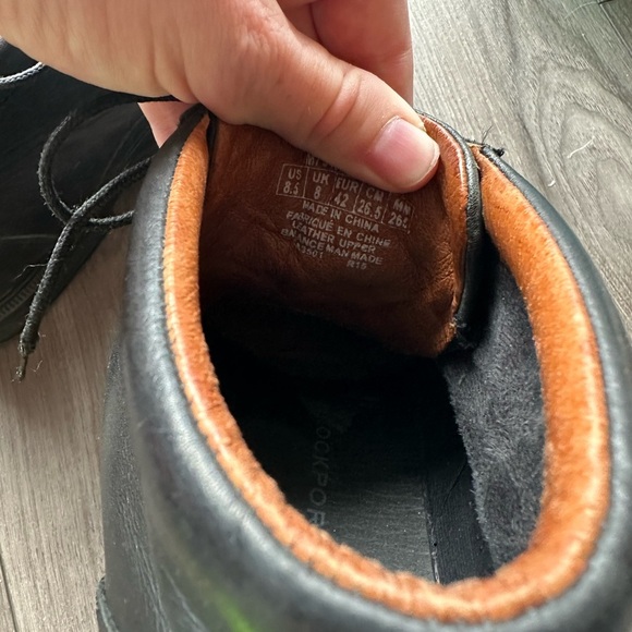 Rockport Black Chukka Boots Smooth Leather - Picture 4 of 8